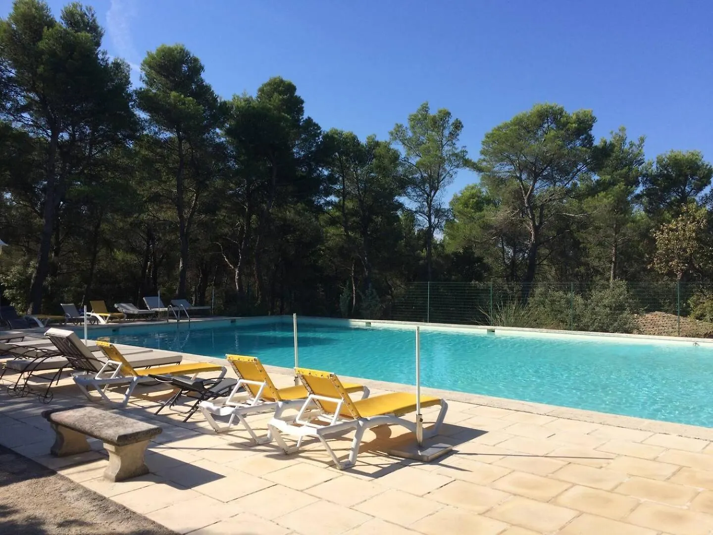 Apartment Gite Le Provence Spacieux 100M2 - Piscine Jacuzzi Prive Parking Jardin 33 Hectares Saumane-de-Vaucluse