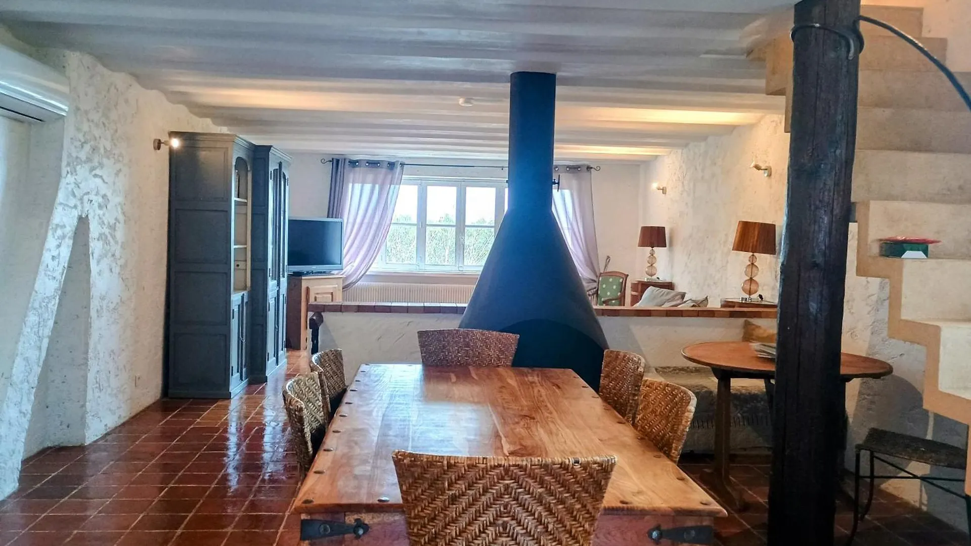 Gite Le Provence Spacieux 100M2 - Piscine Jacuzzi Prive Parking Jardin 33 Hectares Saumane-de-Vaucluse Apartment