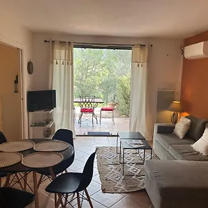 Appartement Golf De 2 2 A 4 Personnes, Saumane-de-Vaucluse