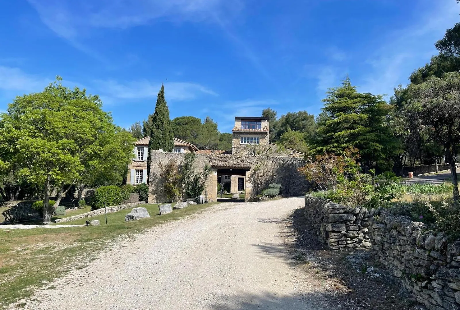 Gite Le Provence Spacieux 100M2 - Piscine Jacuzzi Prive Parking Jardin 33 Hectares Saumane-de-Vaucluse 0*,