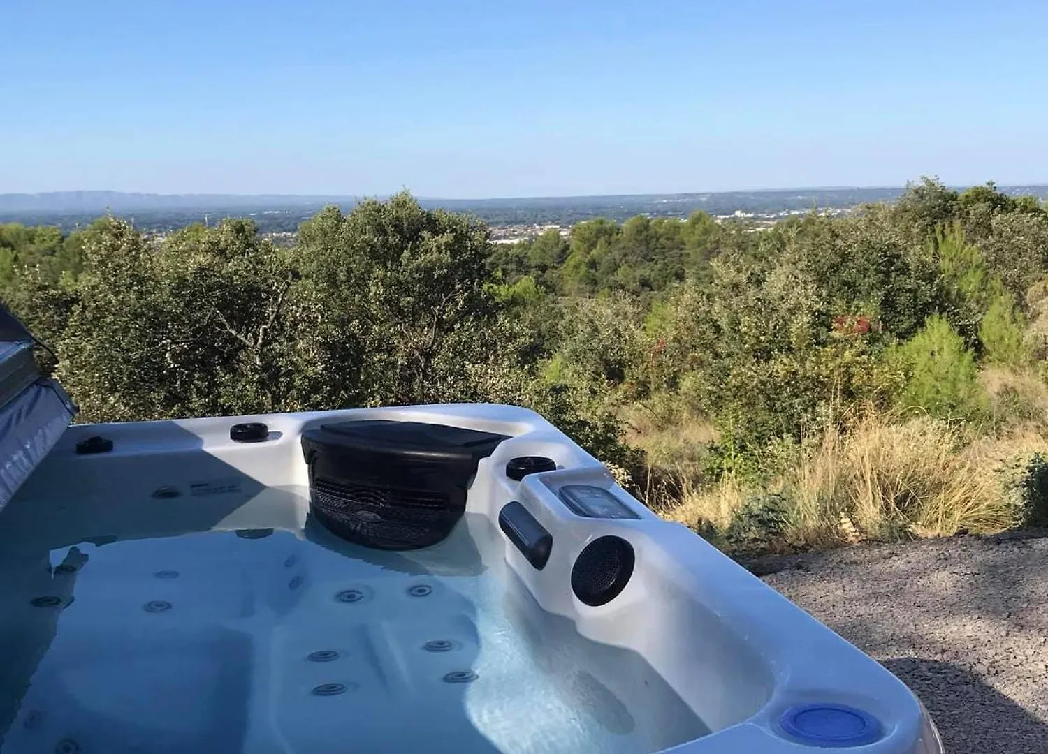 Gite Le Provence Spacieux 100M2 - Piscine Jacuzzi Prive Parking Jardin 33 Hectares Saumane-de-Vaucluse